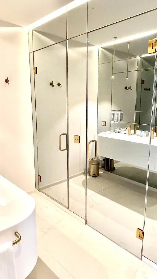 Aparthotel Luxury Suites & Apartments Mondrian Market Square II Warsaw