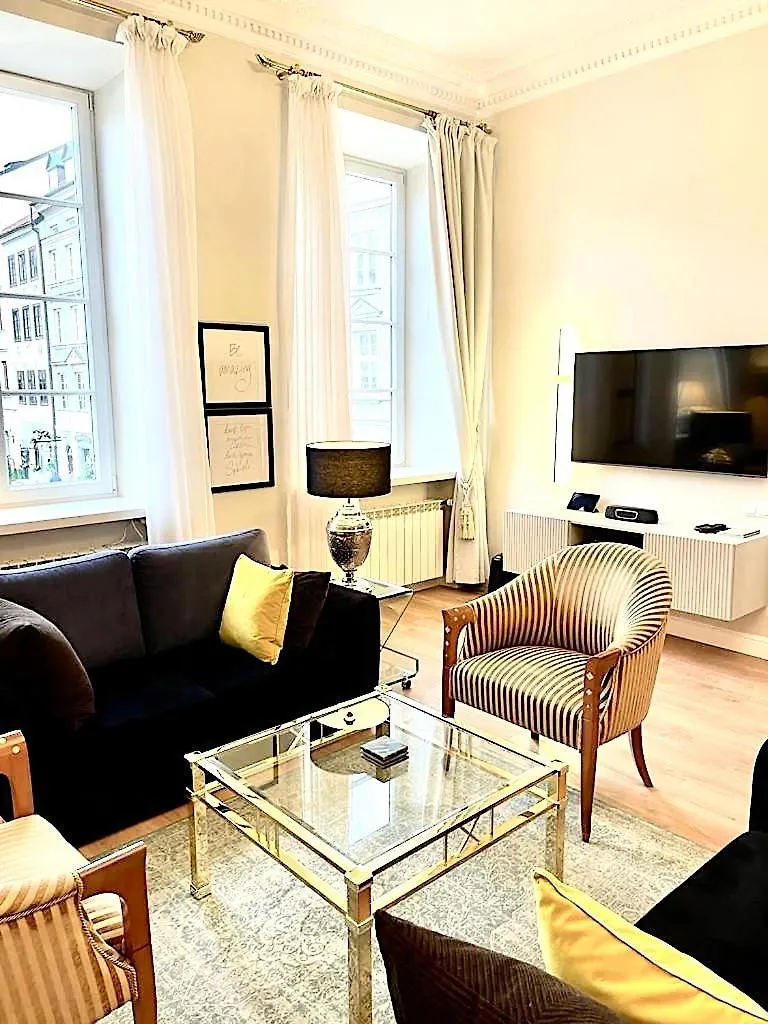 Aparthotel Luxury Suites & Apartments Mondrian Market Square II Warsaw