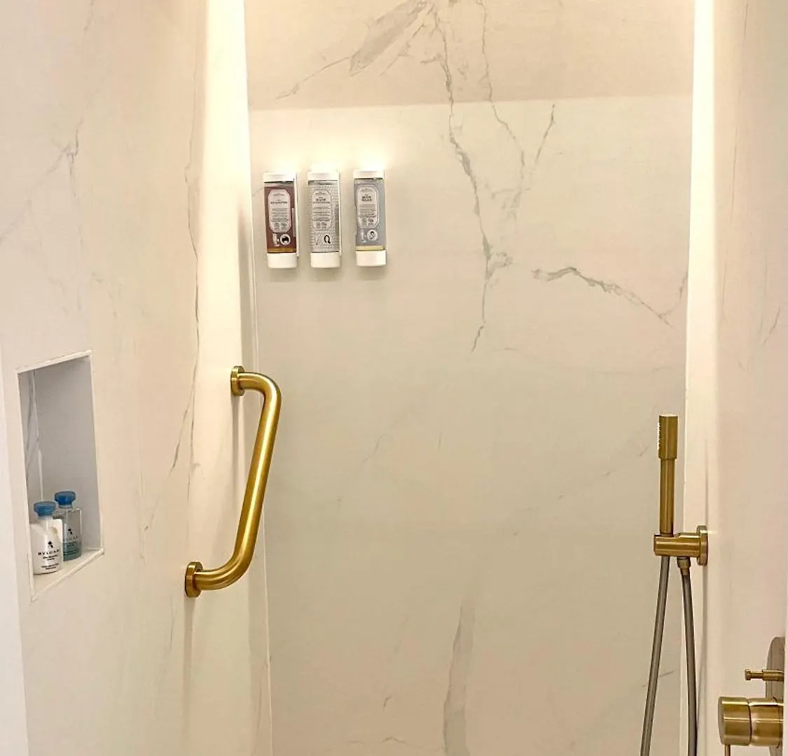 Luxury Suites & Apartments Mondrian Market Square II Warsaw