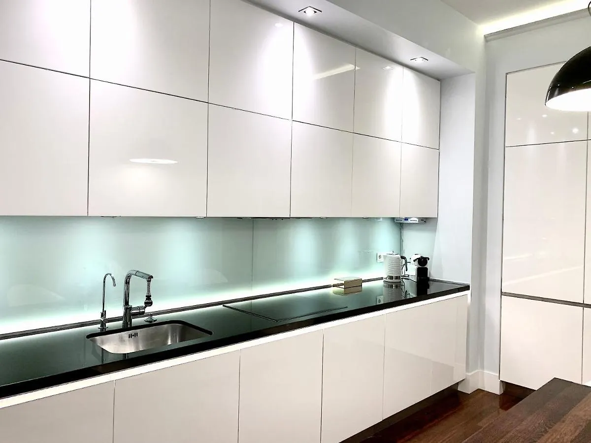 Luxury Suites & Apartments Mondrian Market Square II Warsaw 5*,  Poland