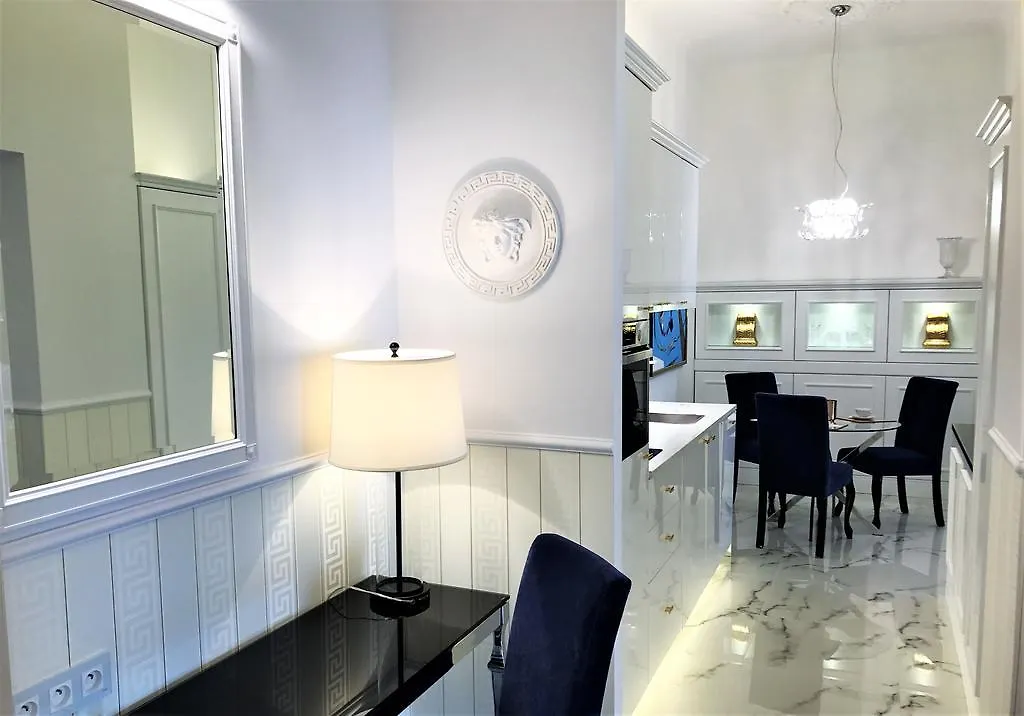 Luxury Suites & Apartments Mondrian Market Square II Warsaw Aparthotel