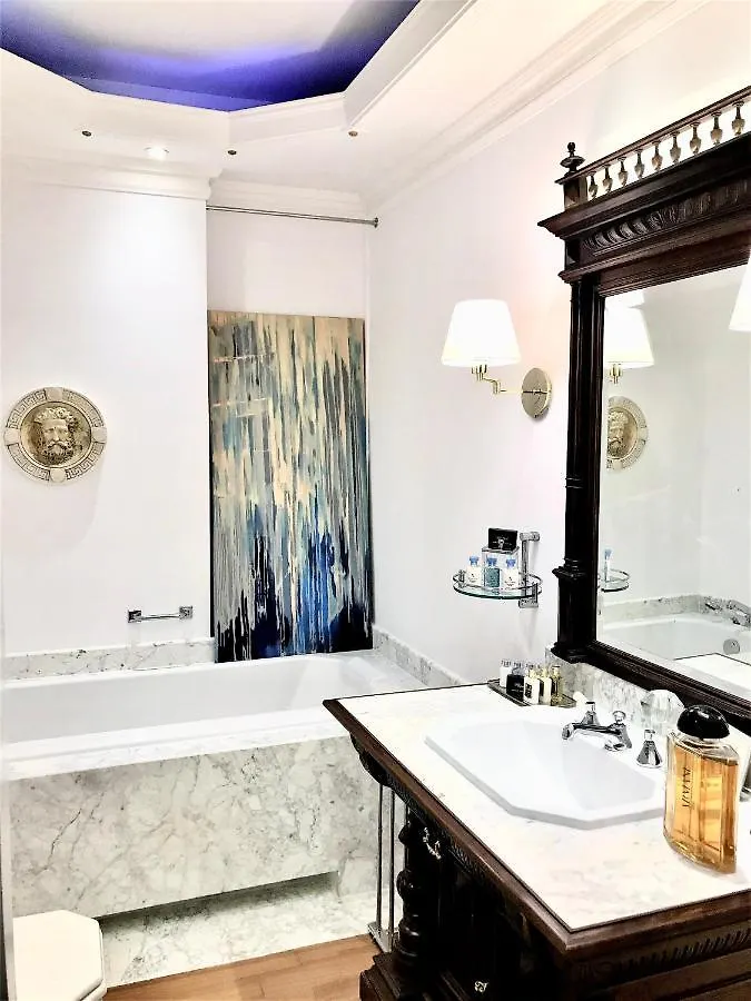 Hotel apartamentowy Luxury Suites & Apartments Mondrian Market Square II Warszawa