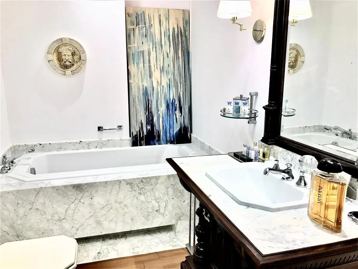 Luxury Suites & Apartments Mondrian Market Square II Warszawa