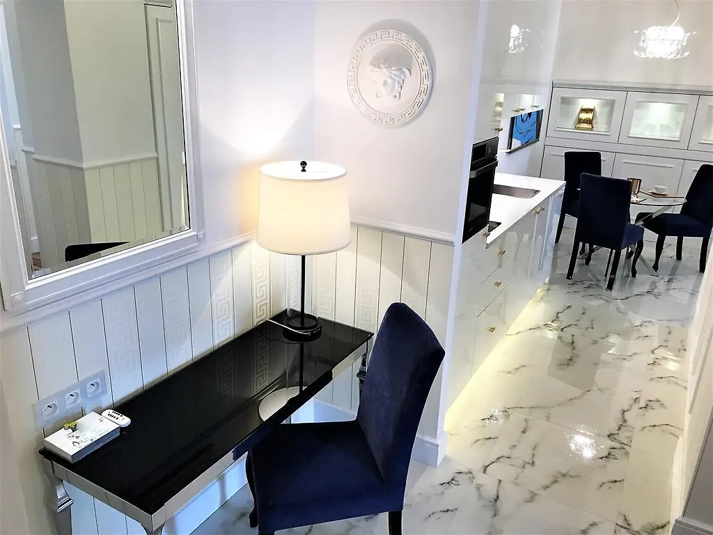 Luxury Suites & Apartments Mondrian Market Square II Warszawa Polska